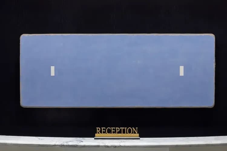 Check-in/check-out kiosk