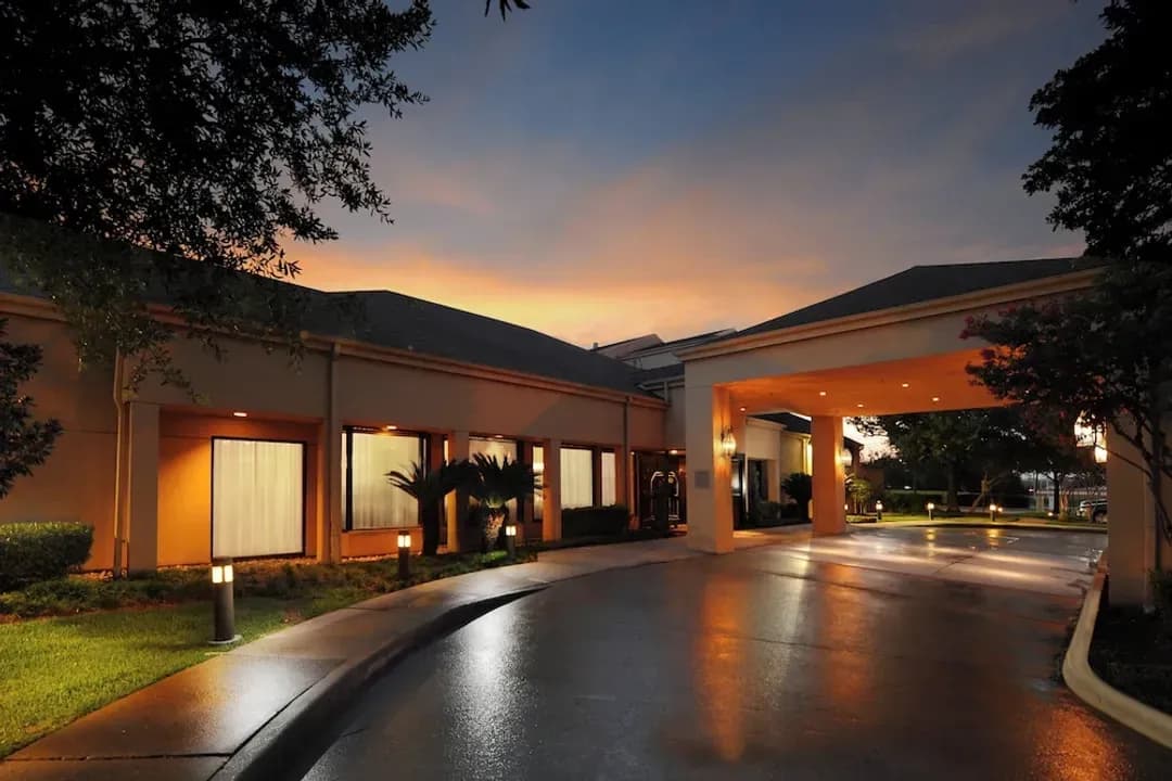 Harris County-Courtyard by Marriott Houston Hobby Airport