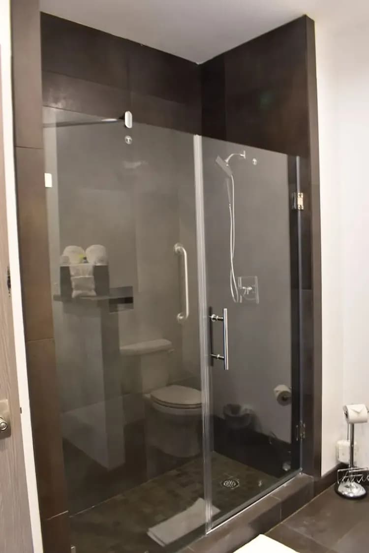 Bathroom shower