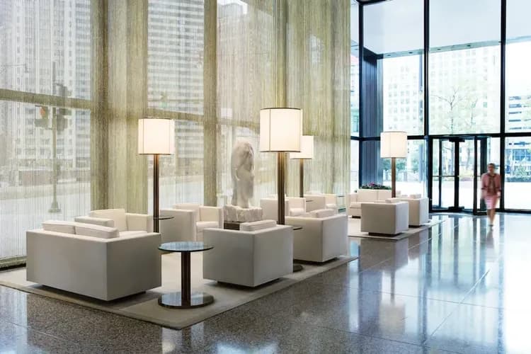 Lobby lounge