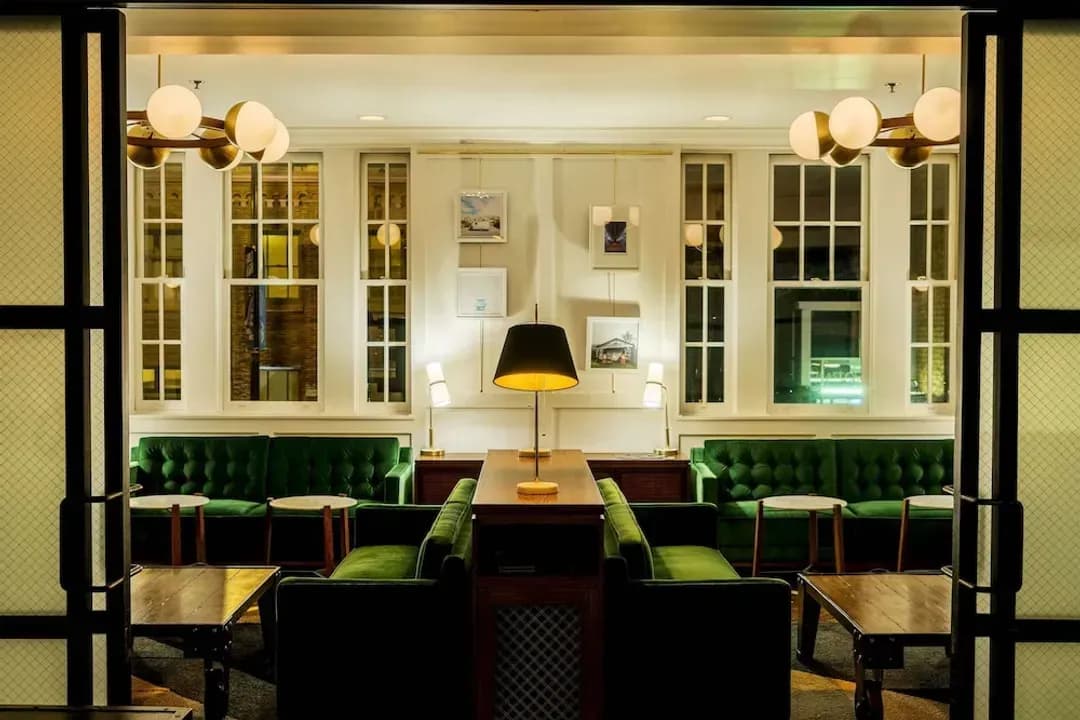 庫克郡-艾克美公司飯店