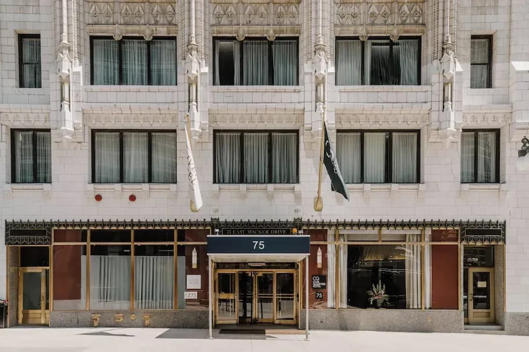 Cook County-Club Quarters Hotel Wacker at Michigan, Chicago