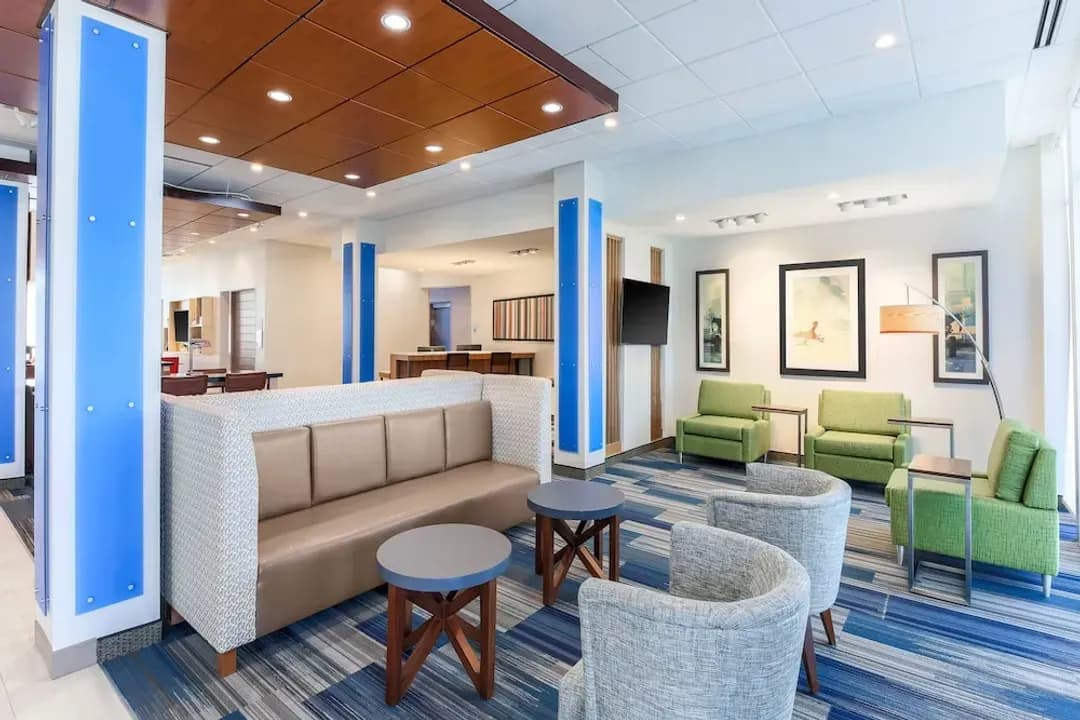 Cook County-Holiday Inn Express & Suites Chicago O'Hare Airport by IHG
