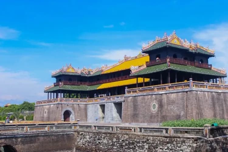 品味中越三城～纜車佛手橋、傳統奧黛體驗、順化古都漫遊、美居城堡飯店、三晚五星飯店六日-12