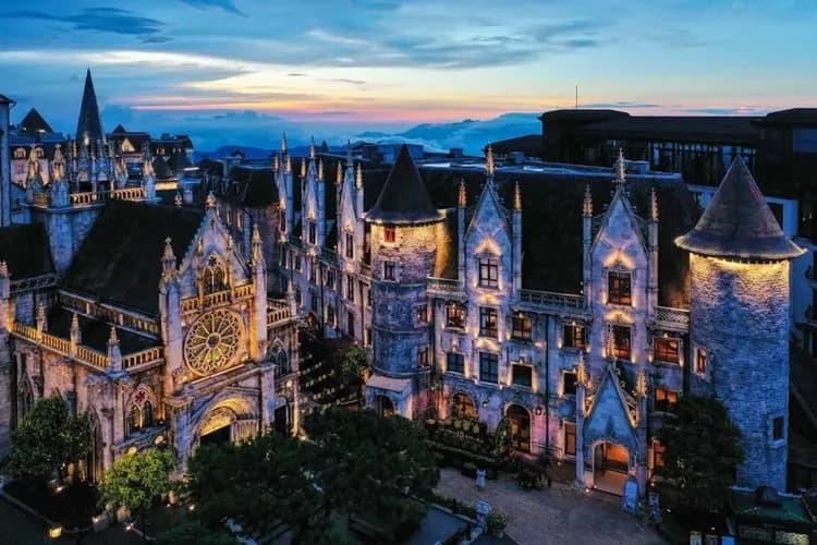 巴拿山美居酒店(乙晚)