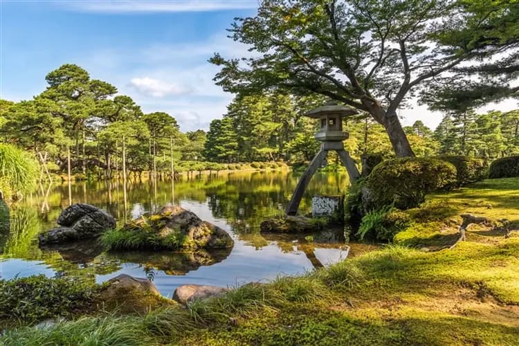 大阪北陸｜黑部立山雪之大谷｜白川鄉合掌村.仙境上高地.金澤兼六園.鬱金香花海.甜蝦吃到飽.粉蝶花海五日｜高雄大阪來回