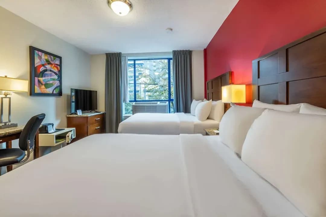 British Columbia-Quality Inn & Suites