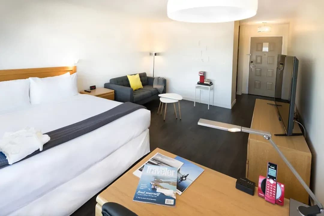 British Columbia-Cassandra Hotel