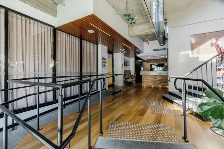 Check-in/check-out kiosk