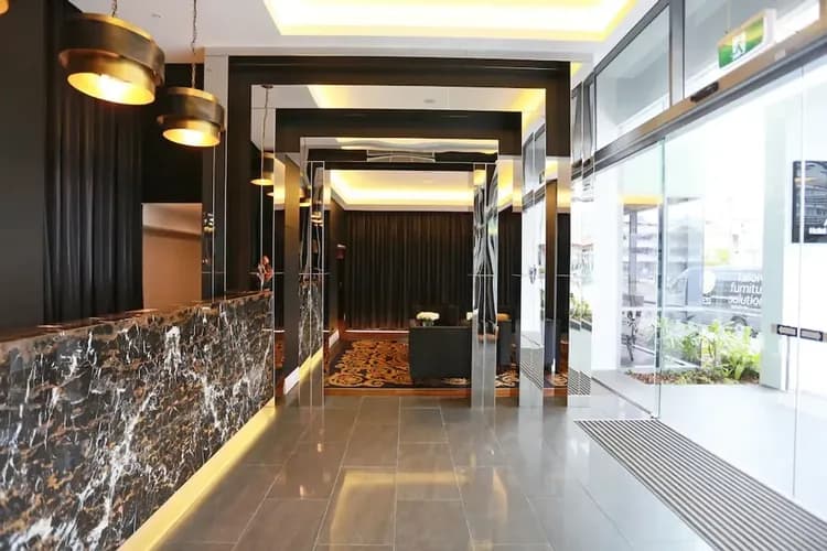 Check-in/check-out kiosk