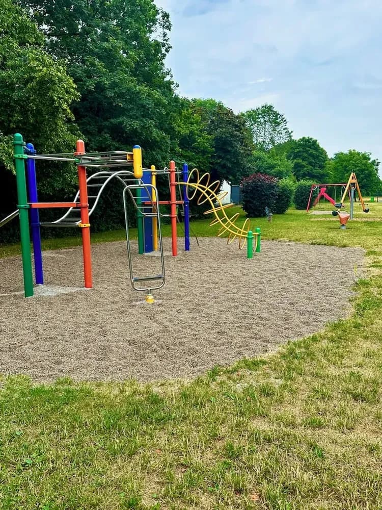 Children's play area - outdoor