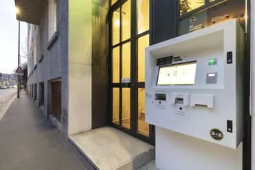 Check-in/check-out kiosk