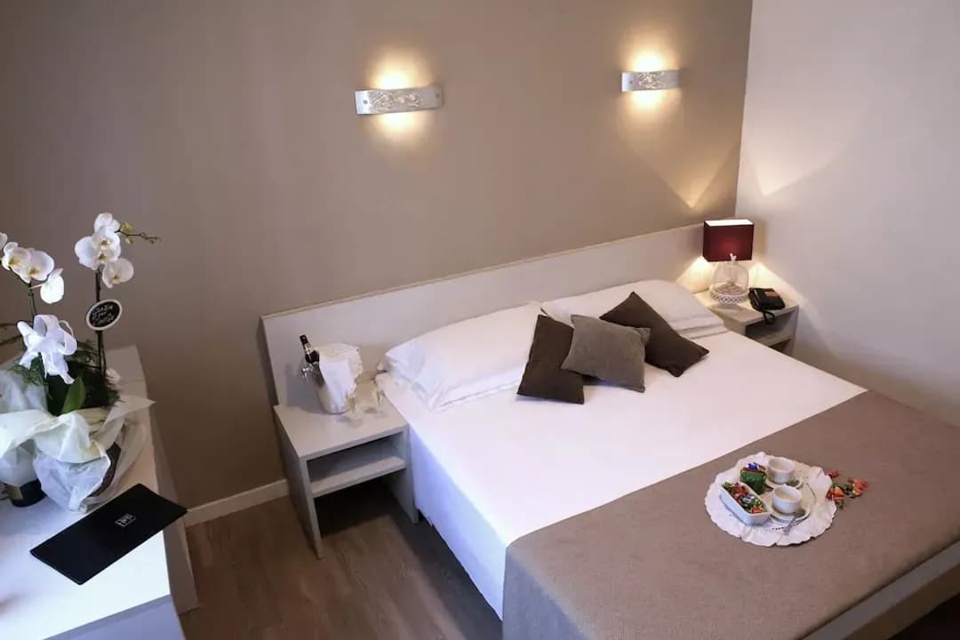 롬바르디아-호텔 메니니