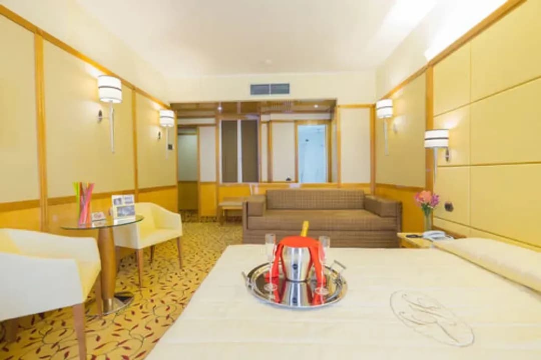 ロンバルディア-テコ ホテル