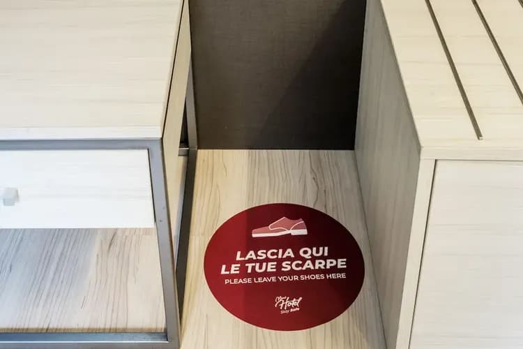 Room amenity