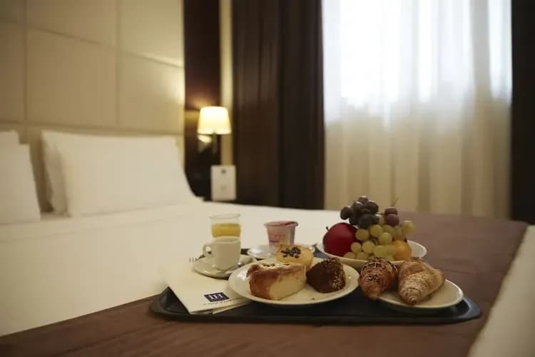 Room service - dining