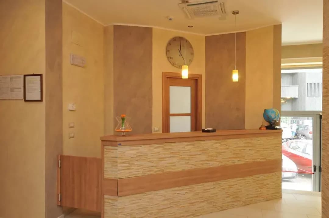 ロンバルディア-ホテル モンテカルロ