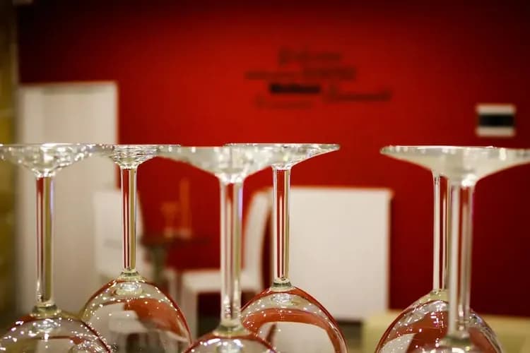 Check-in/check-out kiosk