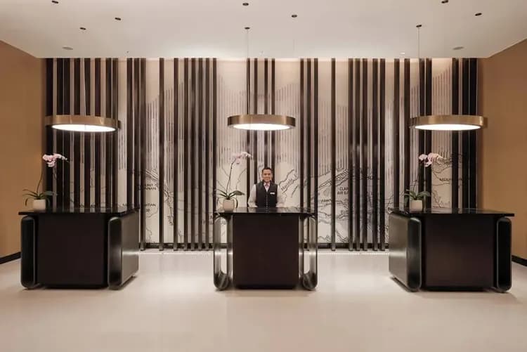 Concierge desk