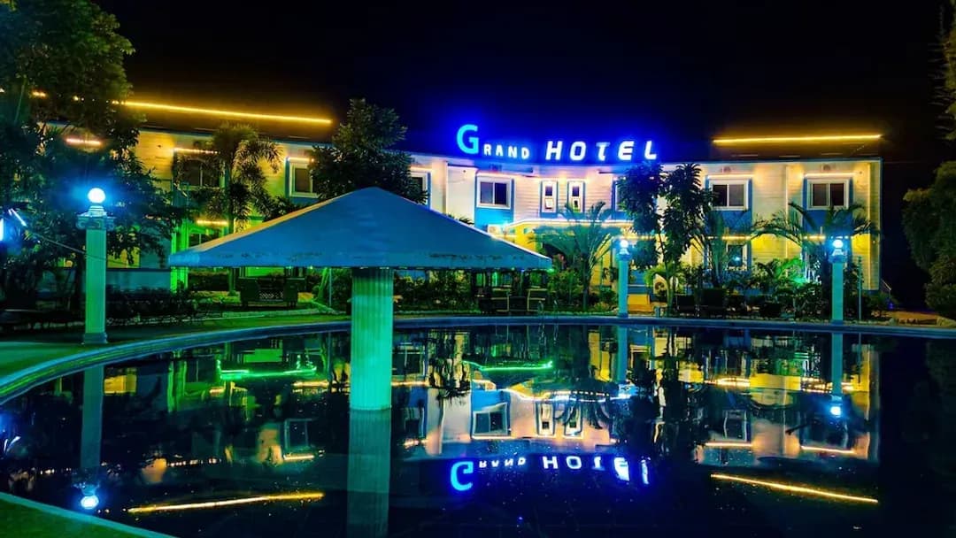 팜팡가-Grand Hotel Clark