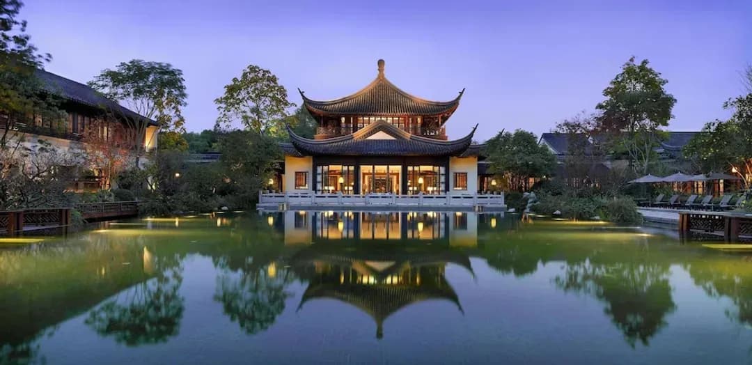 Hangzhou City-Four Seasons Hotel Hangzhou at West Lake