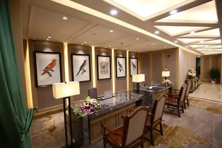 Check-in/check-out kiosk