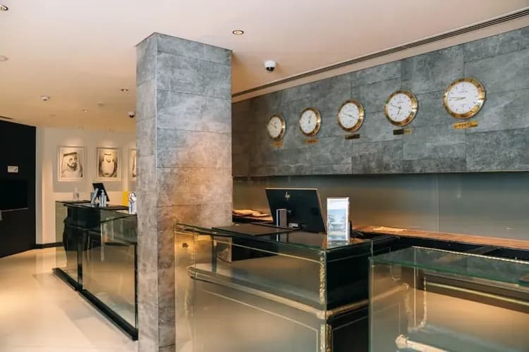 Check-in/check-out kiosk