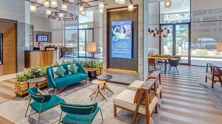 Lobby lounge