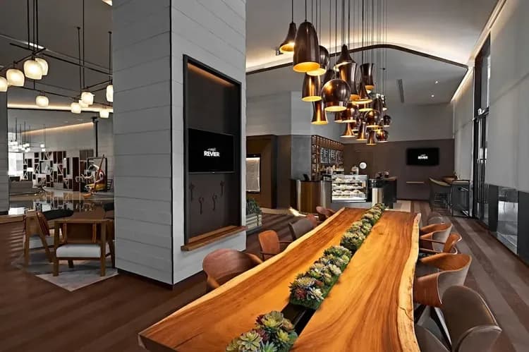 Lobby lounge