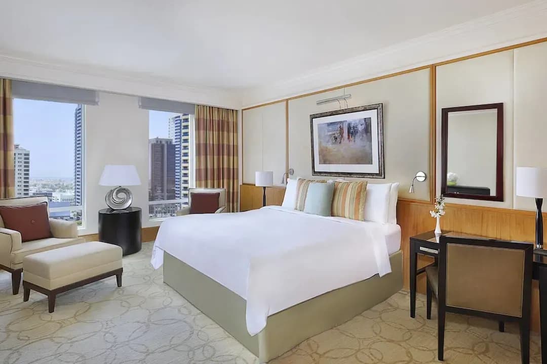 Dubai-The Ritz-Carlton Executive Residences