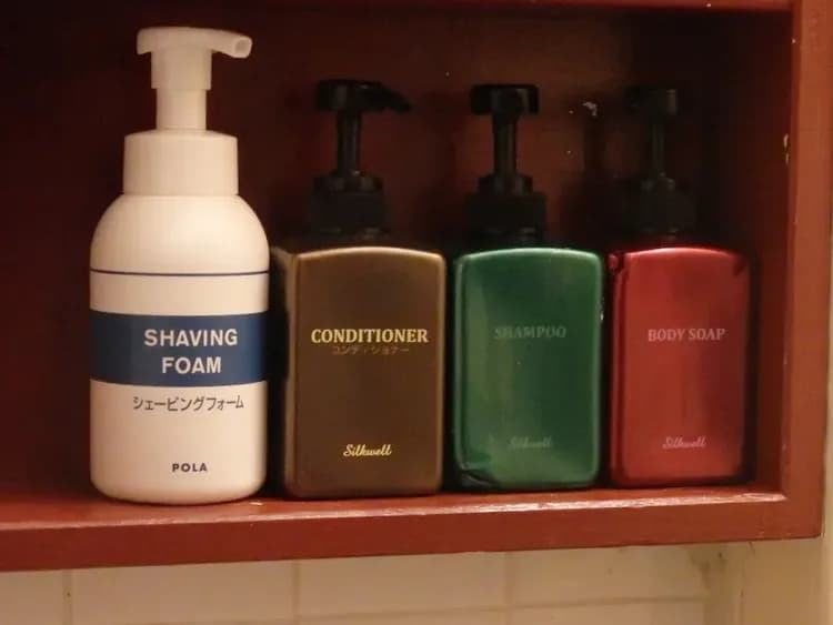 Bathroom amenities