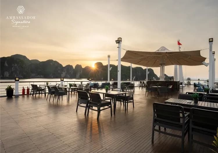 Ambassador Signature Cruise (Lan Hạ)國賓蘭夏灣大使簽名郵輪