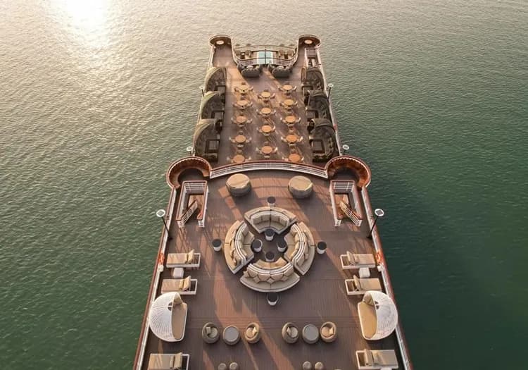 國賓號夜間派對&amp;娛樂郵輪