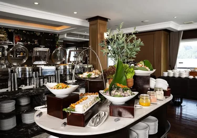 Ambassador Signature Cruise (Lan Hạ)國賓蘭夏灣大使簽名郵輪