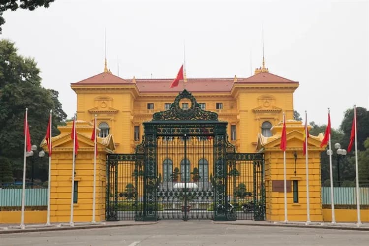 旗艦五星北越｜國賓號蘭夏灣海上VILLA.米其林主廚料理.夜間派對饗宴.美憬閣傳承安子山.無購物五日｜早去晚回(含稅簽)-7