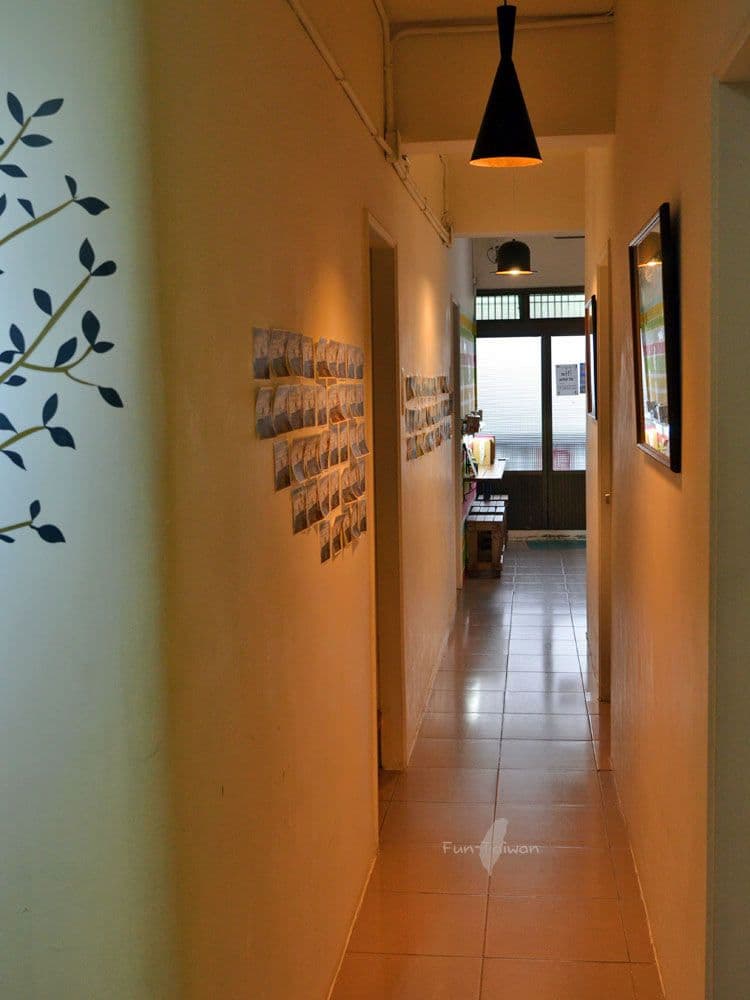 Small corner Star B & B-8