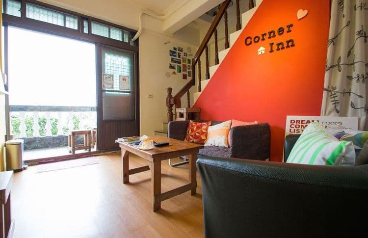 Small corner Star B & B-1