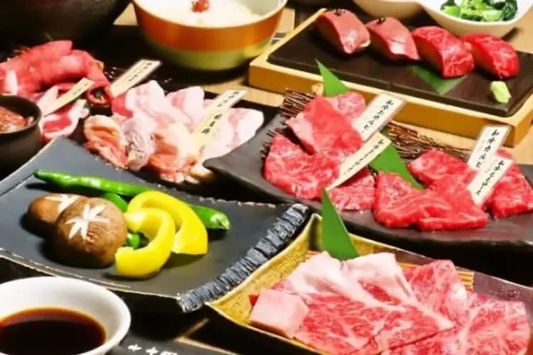 照片僅供參考，實際菜色請依現場為主-精選餐食