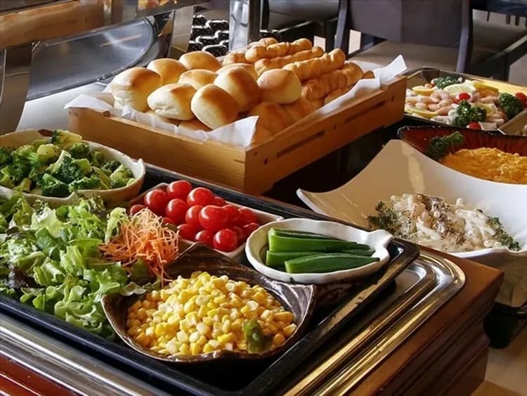 照片僅為示意，實際菜色以現場提供為主-精選餐食