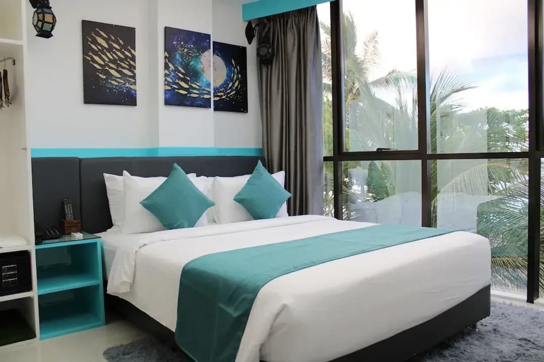 馬爾地夫-The Hive Beach Hotel