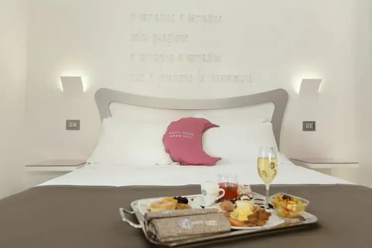 Room service - dining