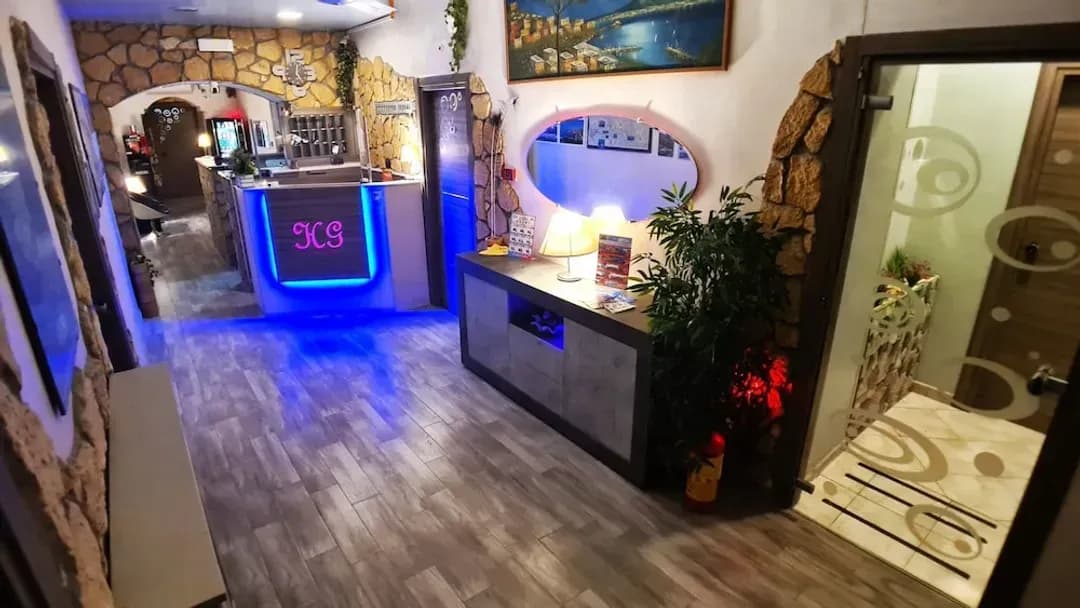 カンパニア-ホテル ジネヴラ