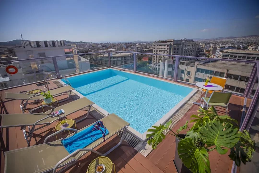 아티카-노부스 시티 호텔