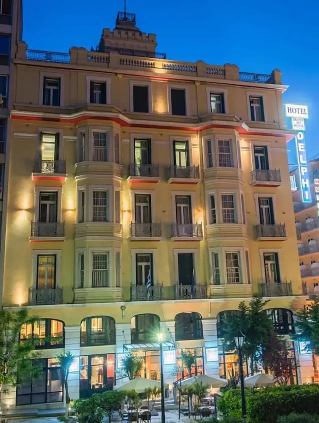 Attica-Delphi Art Hotel