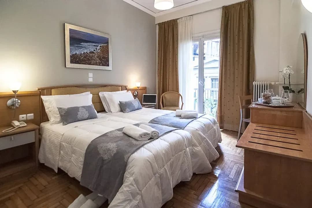 アッティカ-アレース アテネ ホテル