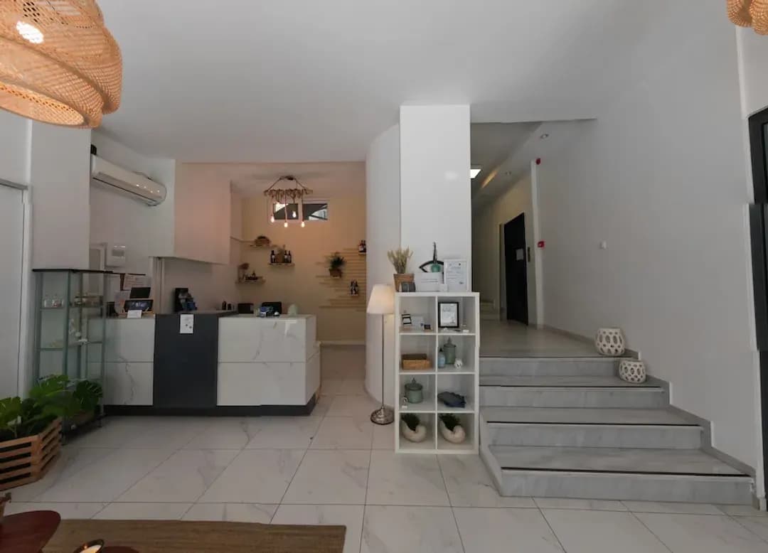 アッティカ-ティンズ ホテル シティ