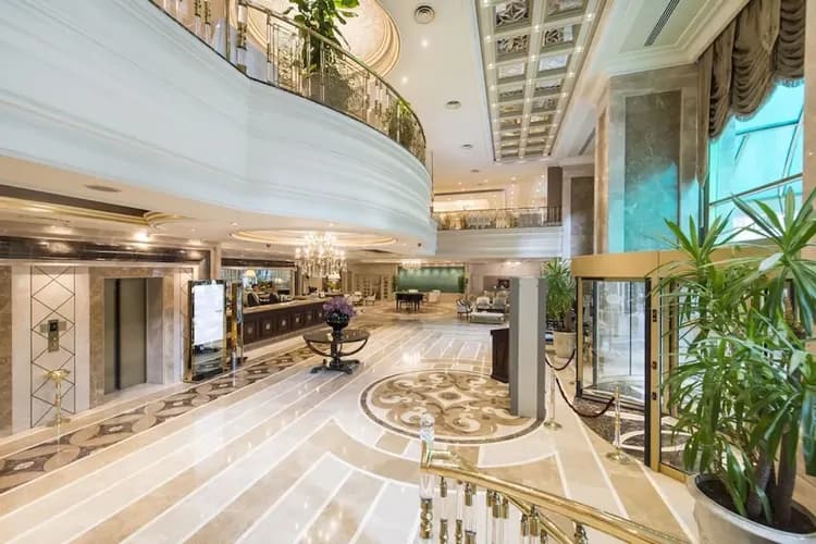 Check-in/check-out kiosk