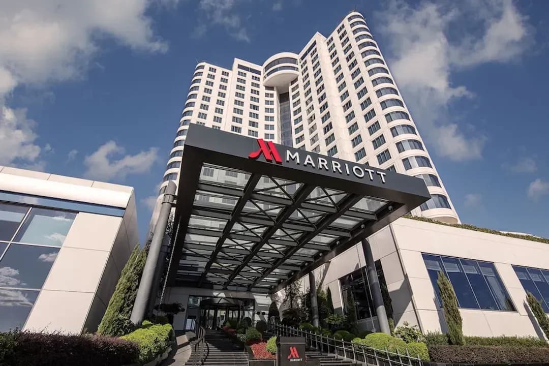 Istanbulite-Istanbul Marriott Hotel Pendik