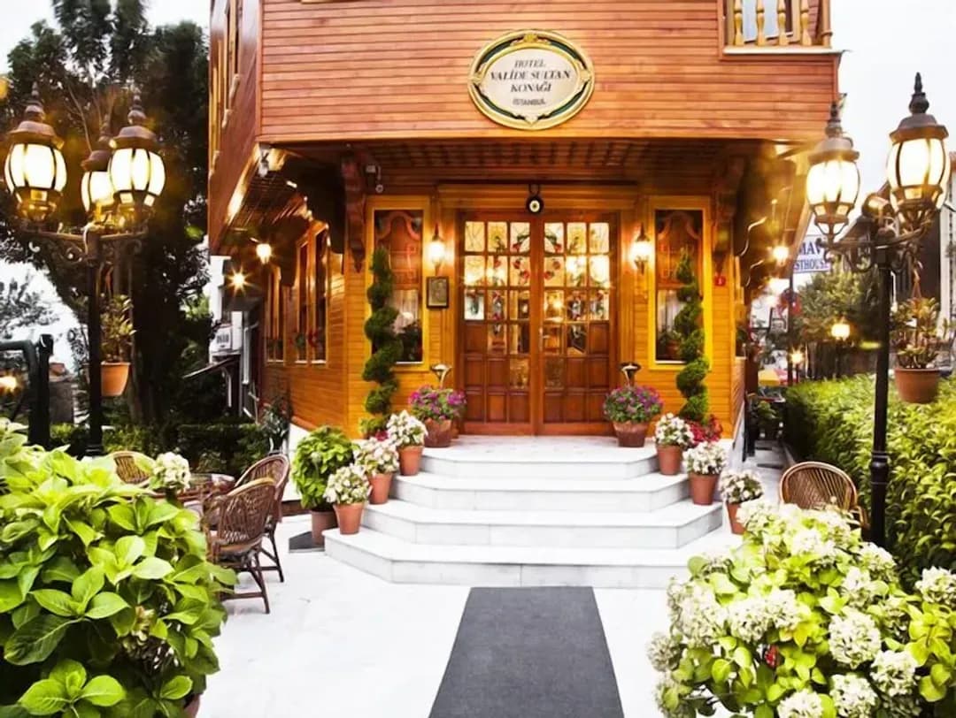 イスタンブール人-ヴァリデ スルタン コナギ