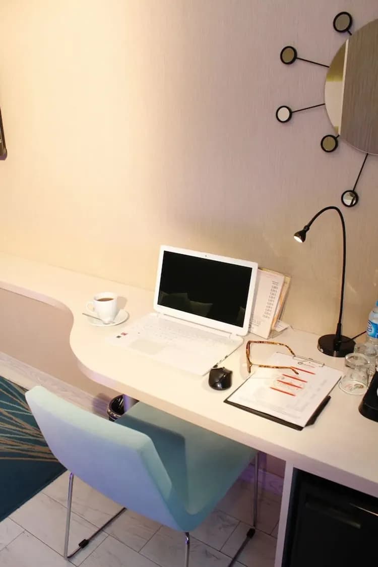 In-room business center